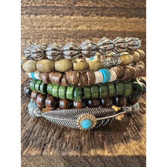 Earthy Elegance: 4-Piece Bohemian Wooden Bead Bracelet Set with Love Feather Ch - Picture 1 of 11